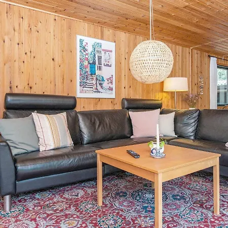 Holiday Henne Cxxiv Holiday home Henne Strand